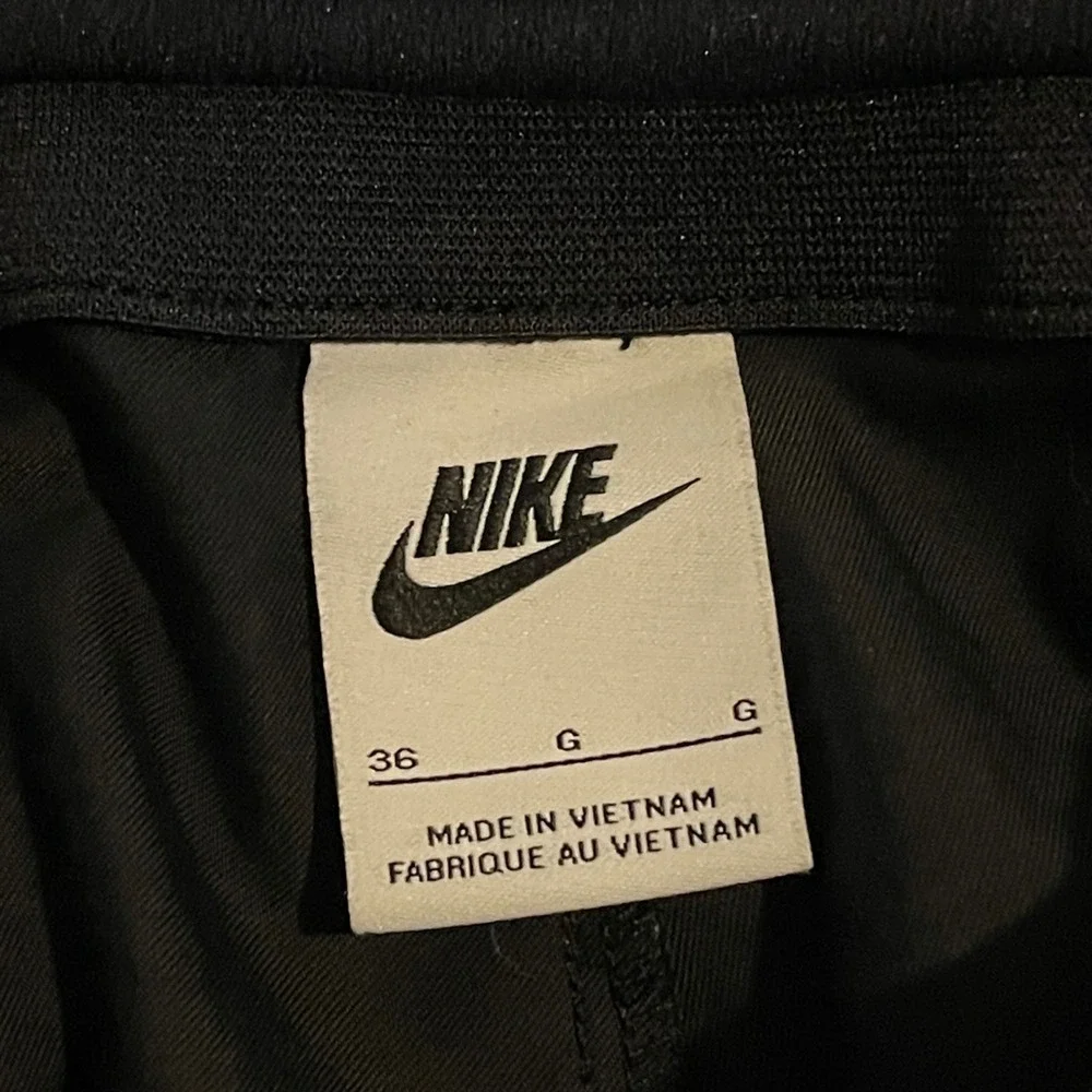 Nike measurements waist